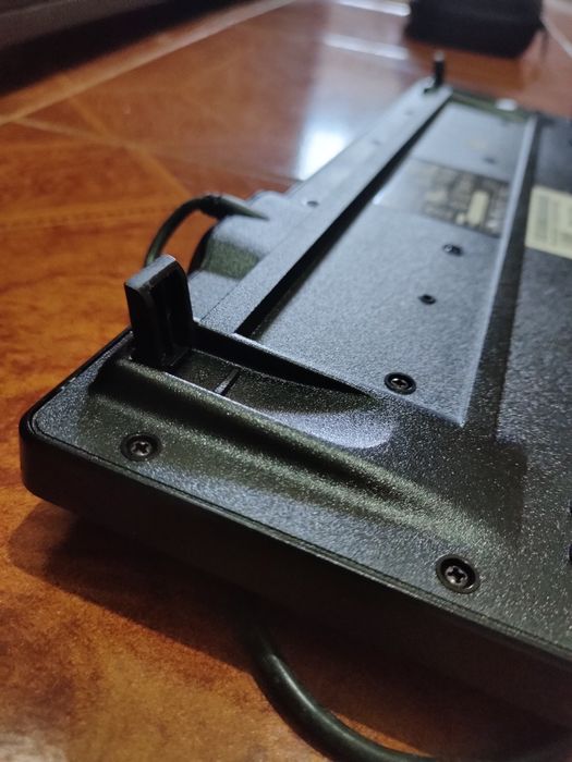 Teclado DELL com patilhas