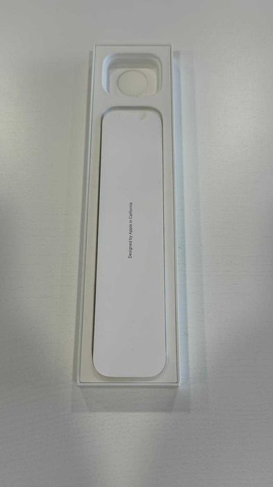 Apple Watch SE (2ª Geração) 44mm GPS + Cellular + Braceletes Extra