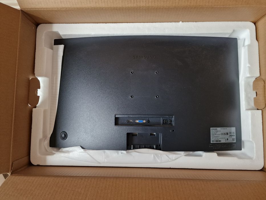 Samsung CR50 curved monitor , 27 cali , jak nowy