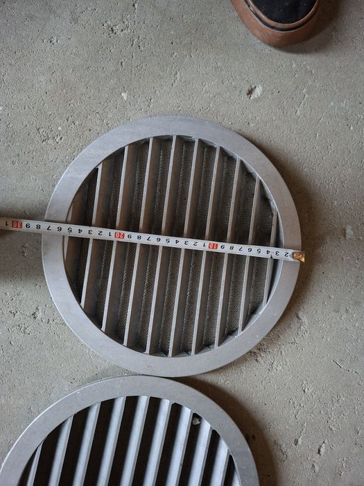 Kratka wentylacyjna do 250mm