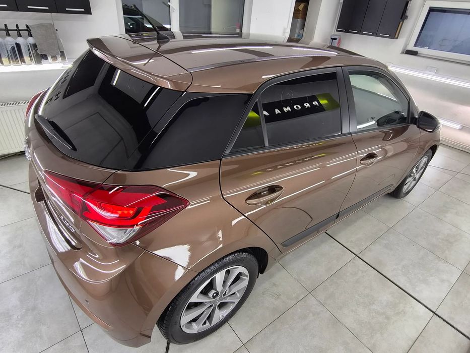 Hyundai i20 Bogata wersja Klimatronik podgrzewane fotele+kierownica Serwis ASO