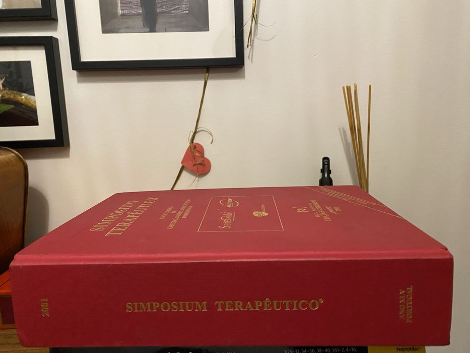 Simposium Terapêutico 2001 – Enciclopédia de Espec. farmaceuticas