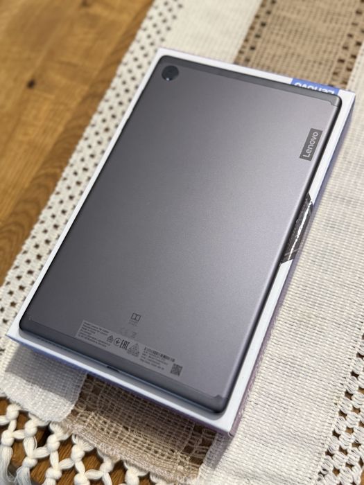 Tablet Lenovo TAB M10 4/64GB LTE stan idealny