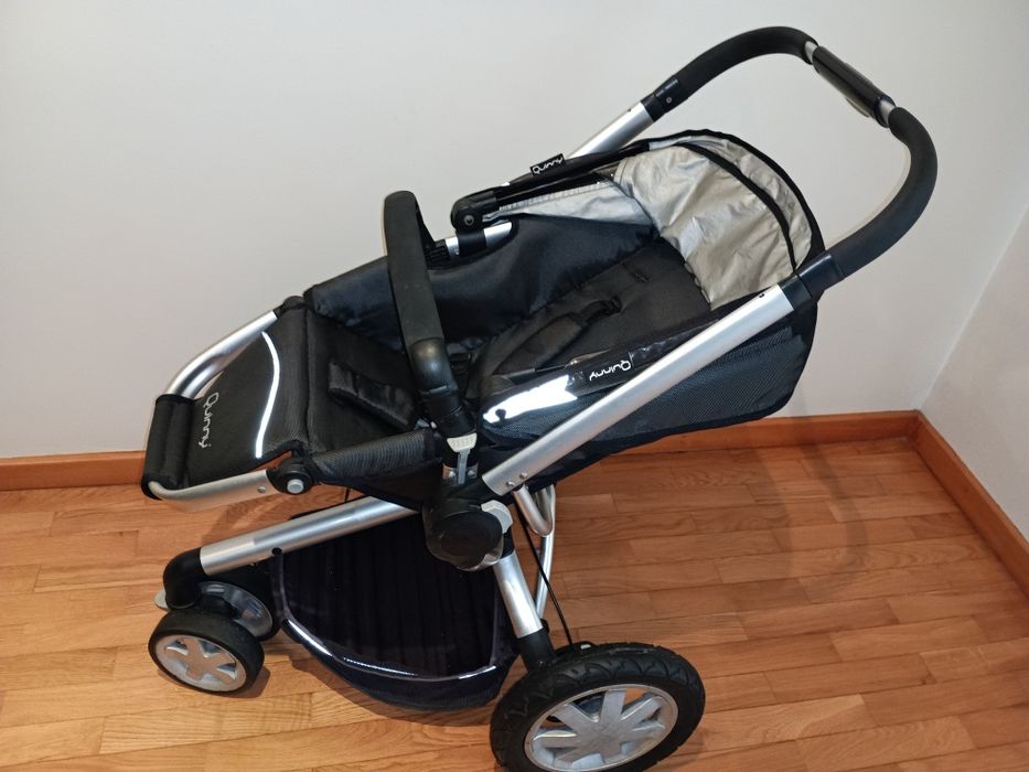 Carrinho QUINNY + Babycoque/Ovo da BEBECONFORT