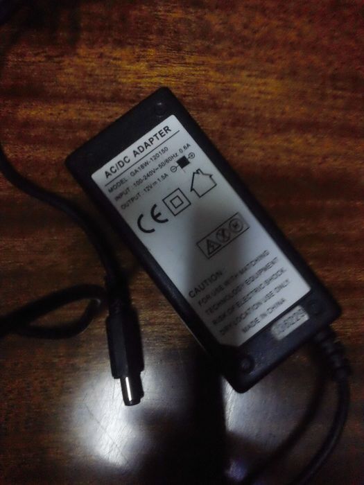 Блок живлення 12 в 1.5 а