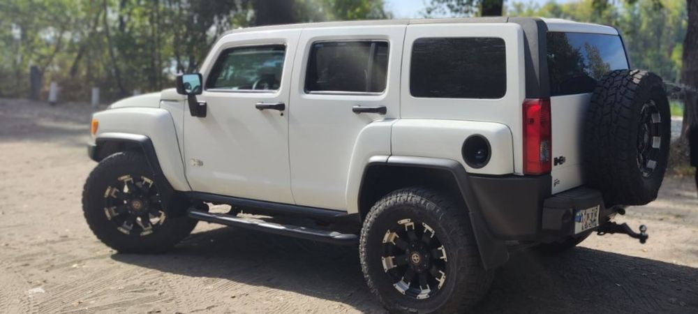 Hummer H3 2010 год