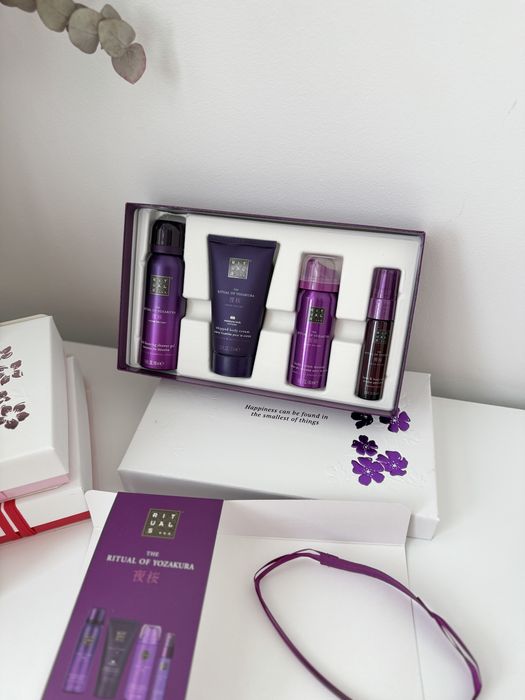 Жіночий подарунковий набір Рітуалс Rituals Sakura Ayurveda Yozakura