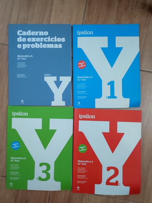 Livros: manuais, preparação de exame