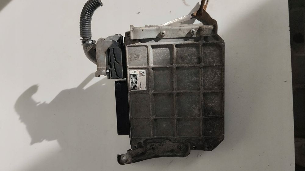 sterownik silnika komputer toyota avensis t27 2.0d 8966105d22