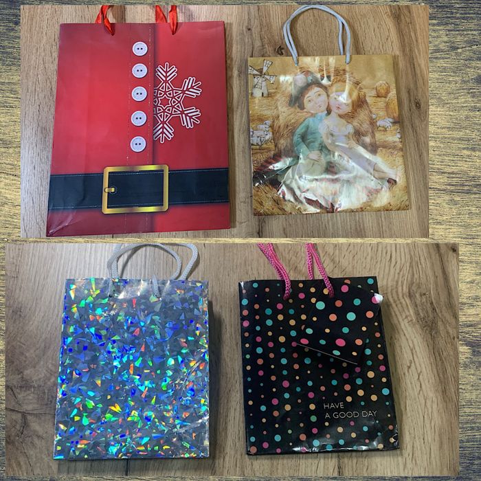 Пакеты подарочные праздничные объемные