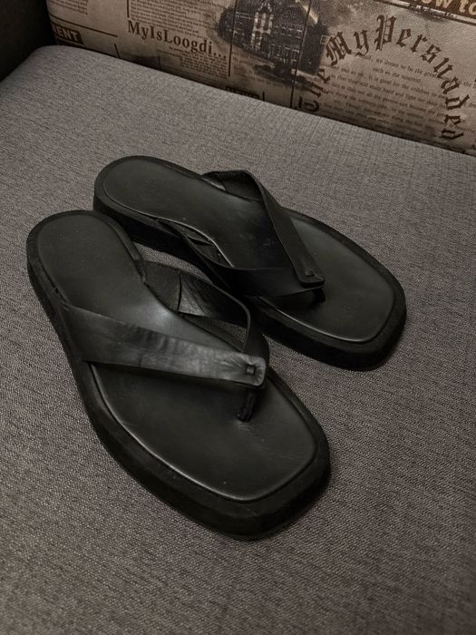 Вьетнамки massimo dutti