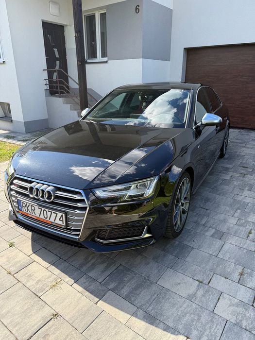Audi S4 Limousine