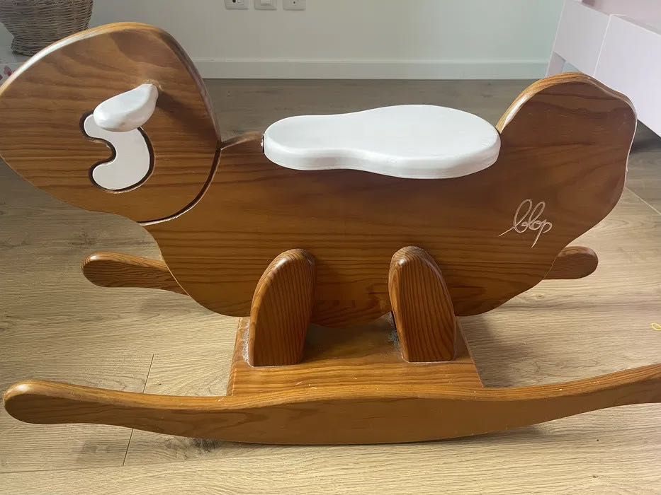 Cavalo de madeira - Baloiço