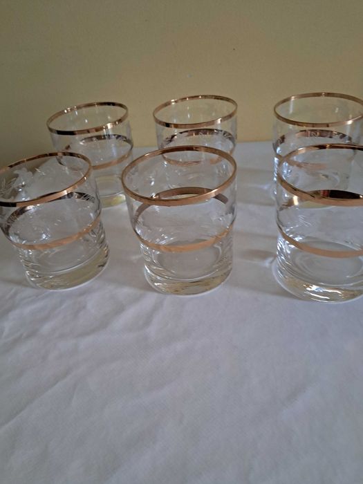 sprzedam 6 szt. szklanki do zimnych napoi cena 13 zł za sztukę