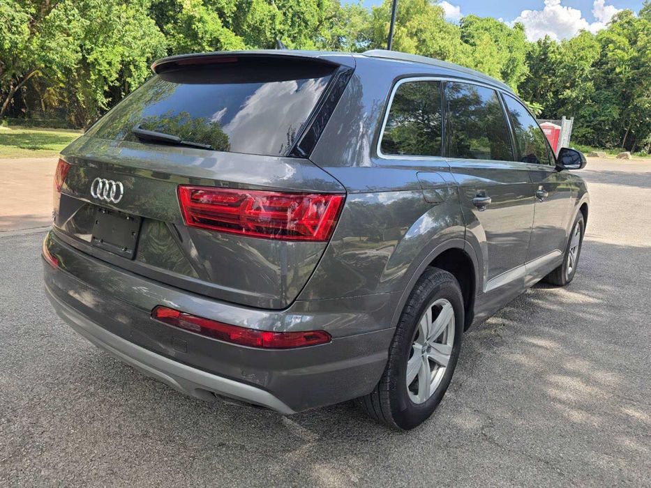 Audi Q7 quattro SE Premium 45 TFSI      2019
