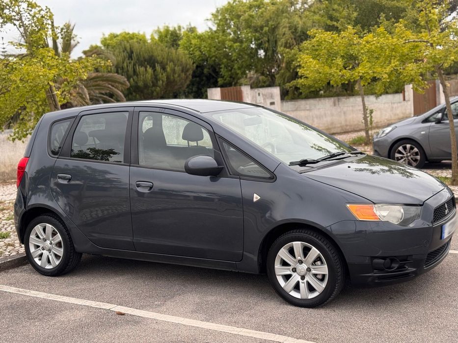 Mitsubishi Colt 2009