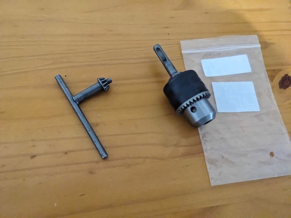 Adaptador para berbequim/martelo