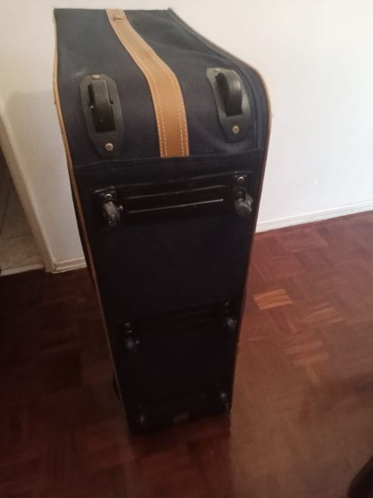 Mala Viagem Porão 8 Rodas