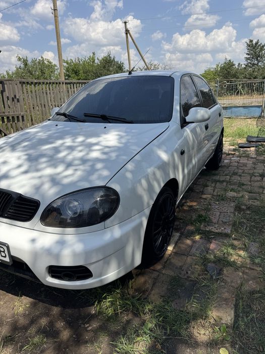 Машина б/у део ланос