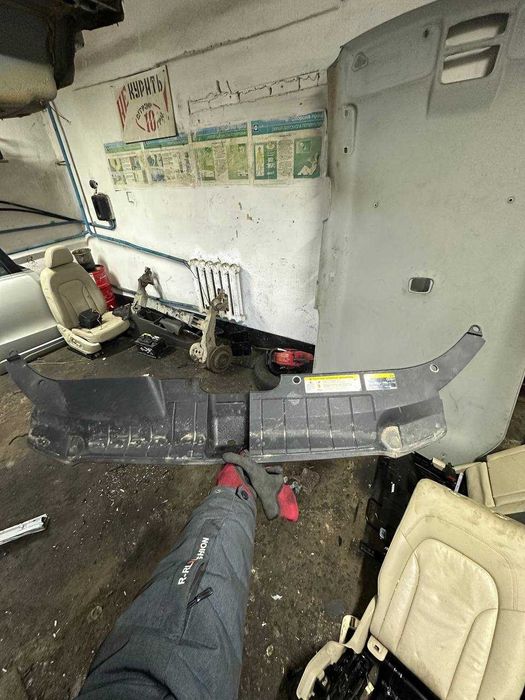 Верхняя накладка радиатора Audi Q5 8Rb