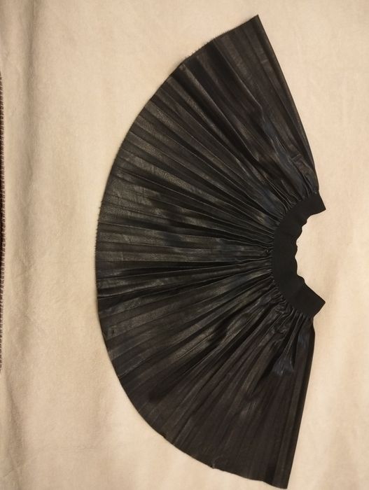 спідничка зі шкірзаму в ідеальному стані