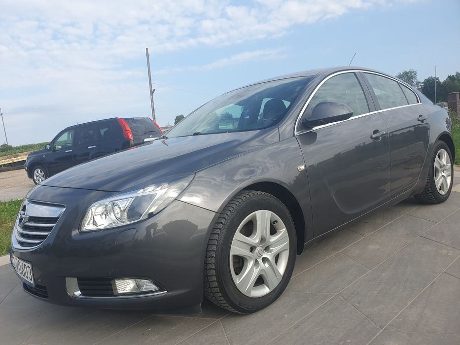 * * OPEL INSIGNIA A * * 2.0CDTi 130KM * * Bardzo Ładny Stan * * Zobacz Koniecznie * *