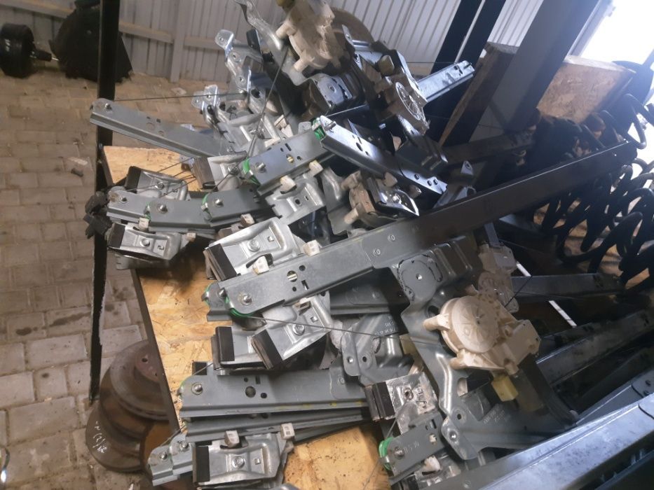 Стеклоподъемник Склопідйомник Mercedes Sprinter Volkswagen Crafter 906