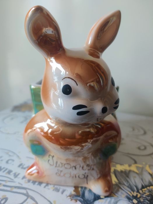 Porcelanowy króliczek PRL, ceramika