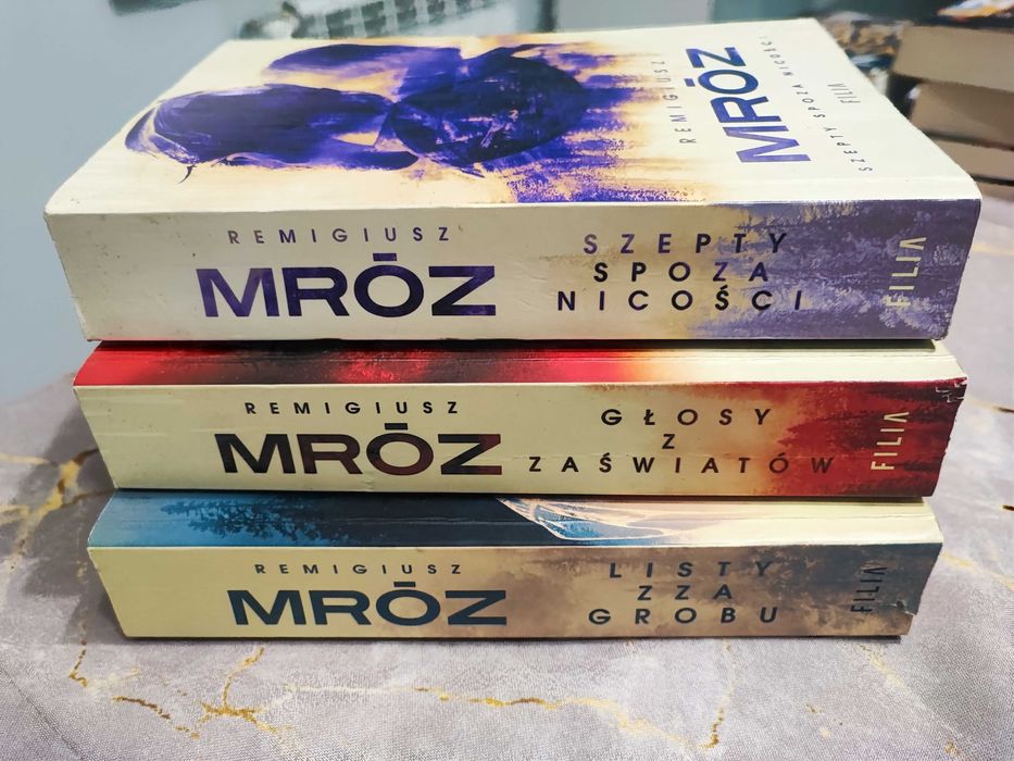 Kśiążki Remigiusz Mróz  3 szt., Kryminały