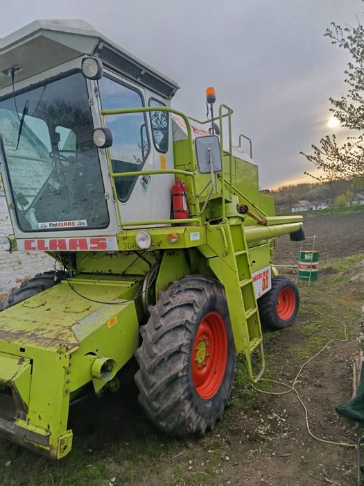 Свіжопривезений Claas Dominator 68