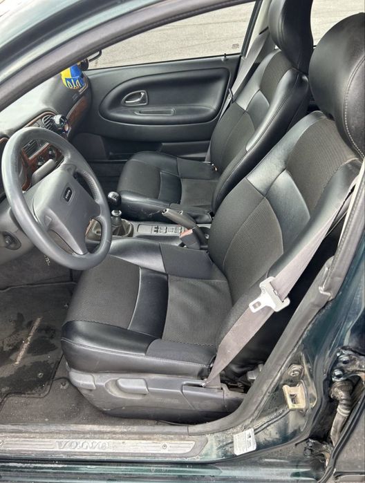 volvo s40, 2000 (поколение i, 2000)