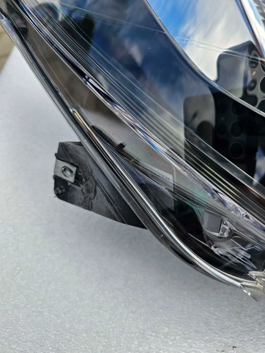 Reflektor Prawy Przód Opel Insignia A Lift Xenon