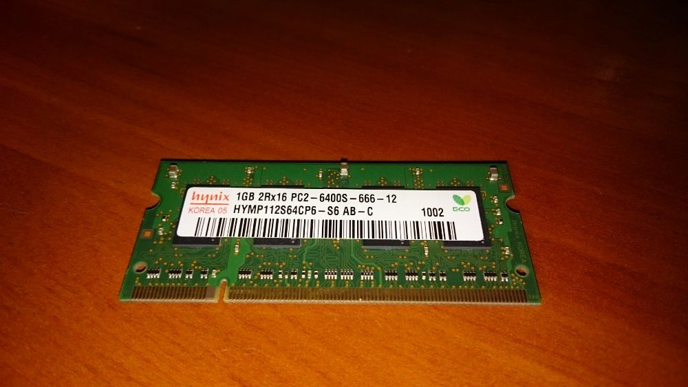 Оперативная память 1 Гб Hynix SO-DIMM DDR-2 800 MHz PC2-6400S