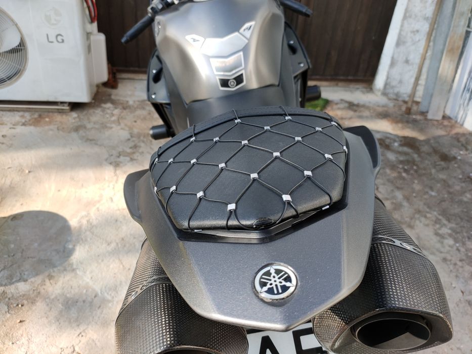 Yamaha R1 crossplane 2013