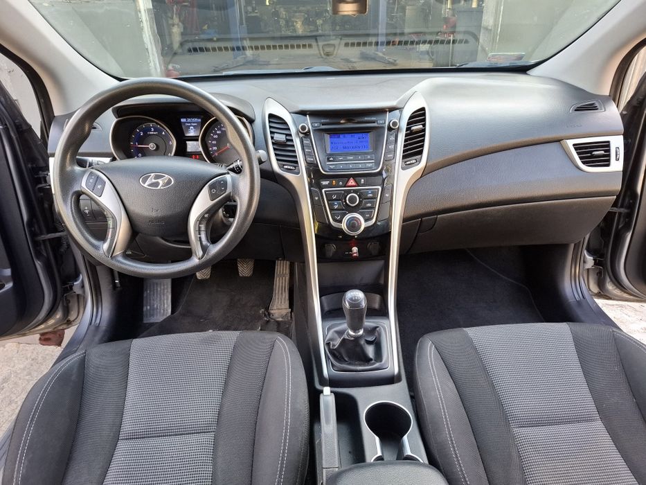 Hyundai  i30  1.6 crdi 110km