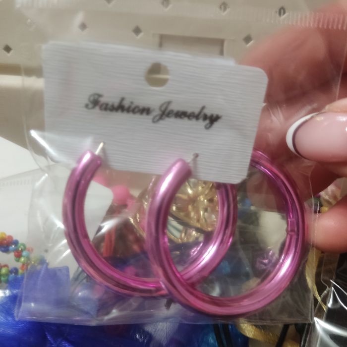 Kolczyki fuksjowe