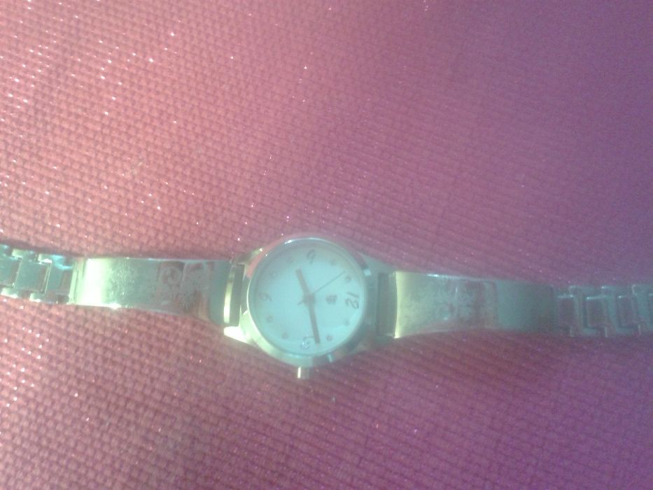 zegarek damski posrebrzany