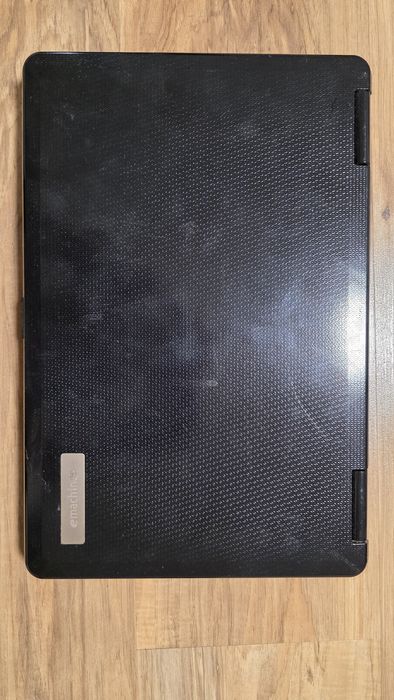 Ноутбук eMachines E725 в робочому стані