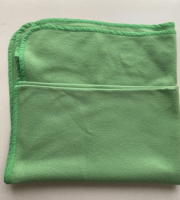 Pequeno cobertor para berço