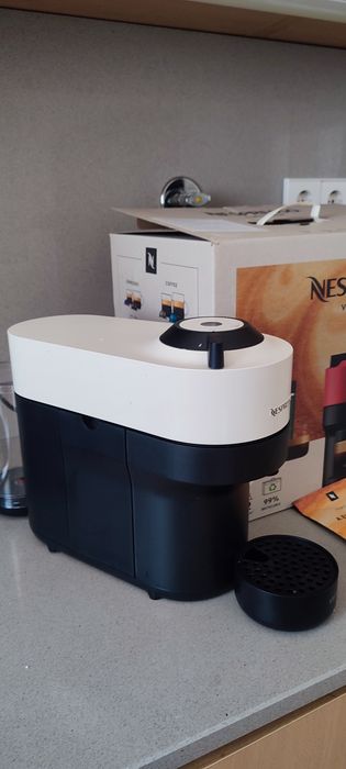 Máquina de café Nespresso vertuo pop