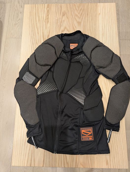 Icon field armor compression. Size M