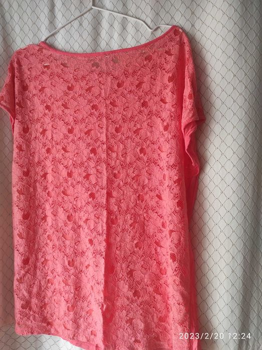 Blusa sem manga. Tamanho L