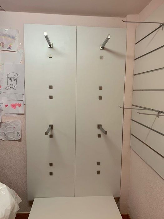 Móvel para loja de roupa (era 500€)