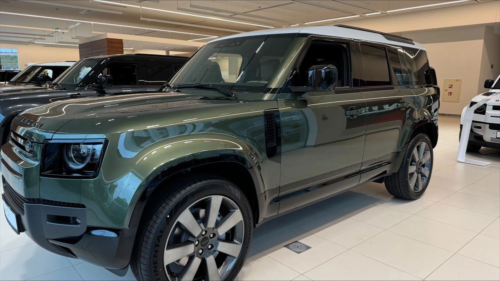 Land Rover Defender