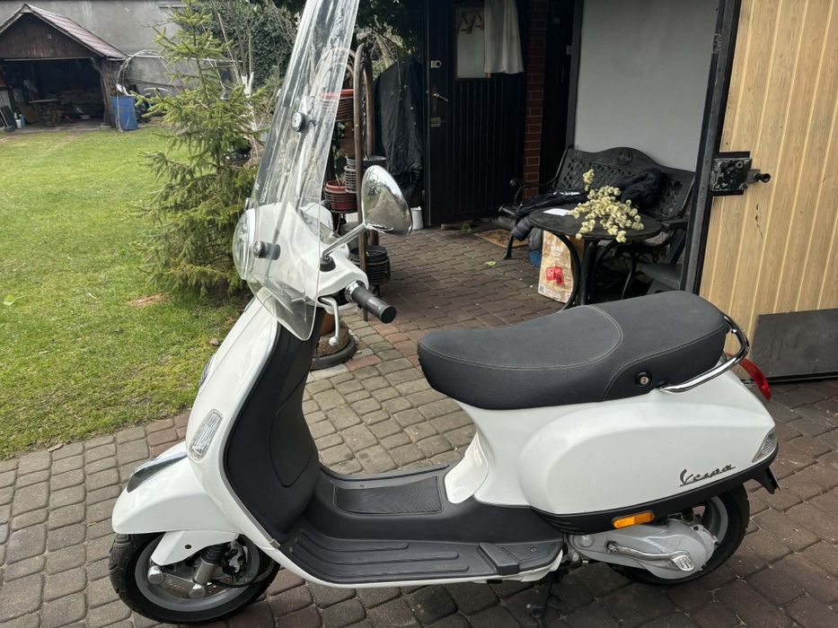 Skuter Piaggio Vespa C38, 2010 rok  - bardzo mały przebieg