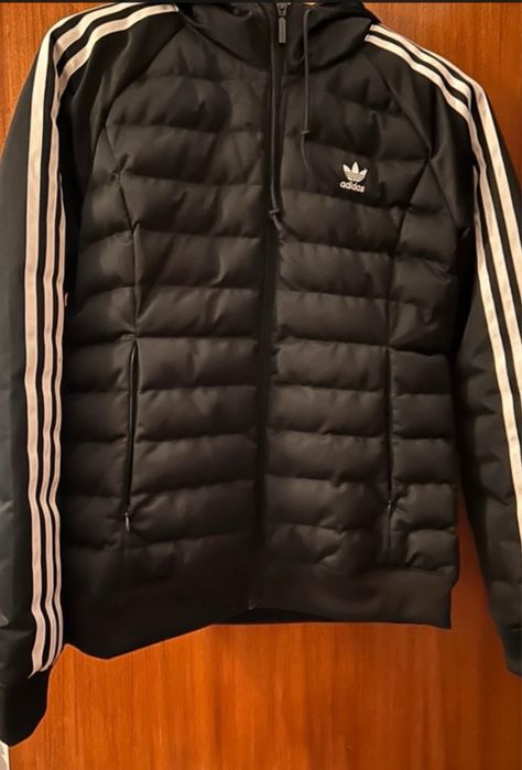 Casaco acolchoado Adidas como novo