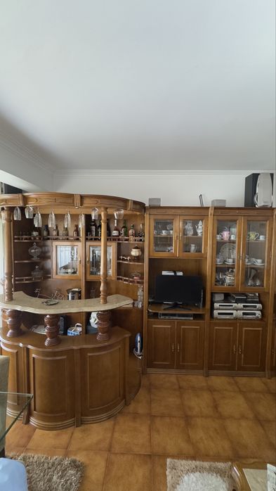 Móvel de Sala Completo com Bar e Balcão – Excelente Estado