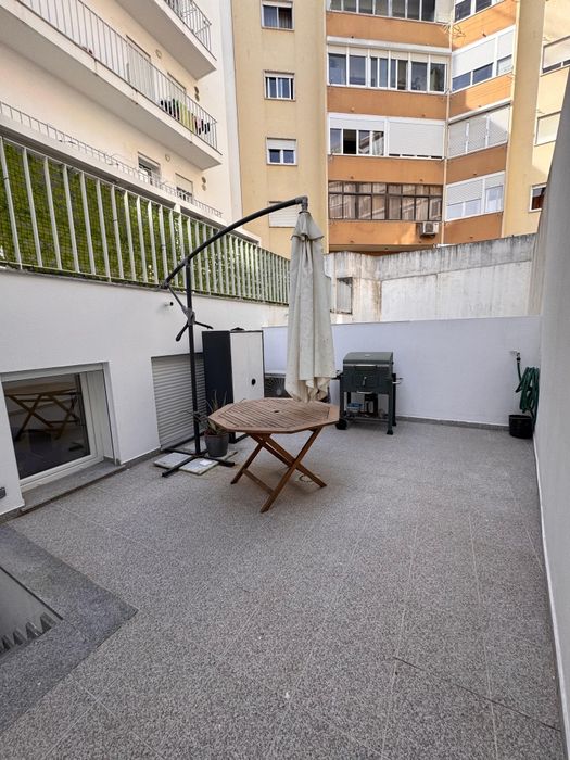 T1+1 com Terraço e Garagem