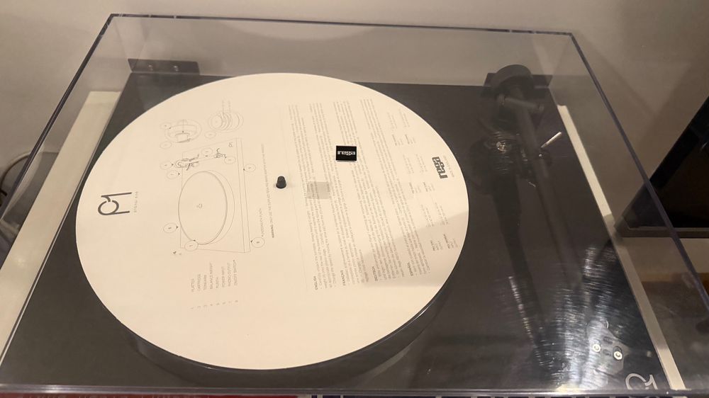 Gira-discos Rega P1