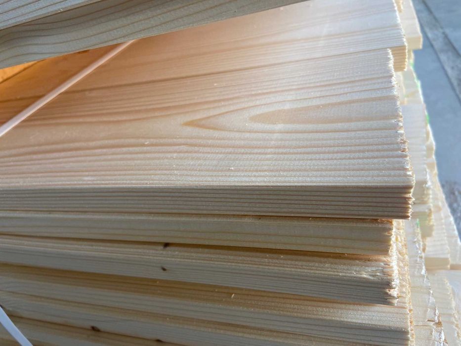 Deska sucha świerkowa, czterostronnie gładka 20 x 145 mm